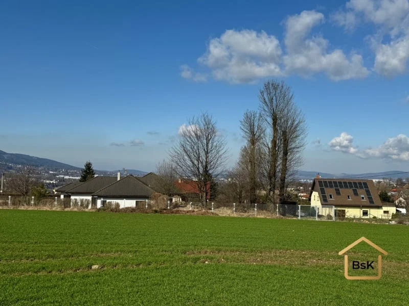 Prodej stavebního pozemku 1050 m²