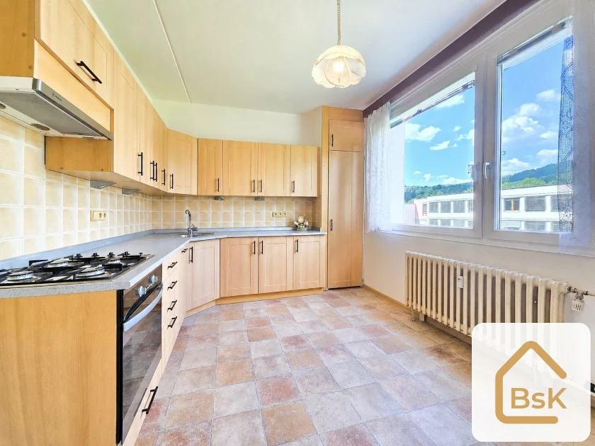 Podnájem velkorysého bytu 5+1 s lodžií, 88 m² - Semily - Podmoklice