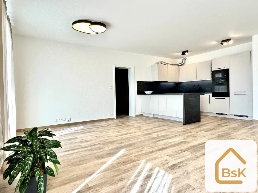 Podnájem bytu 3+kk se dvěma balkony, 102 m², s garáží, Český Brod