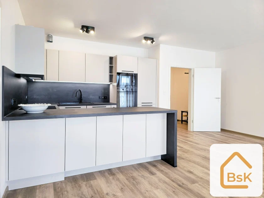Podnájem bytu 3+kk se dvěma balkony, 102 m², s garáží, Český Brod