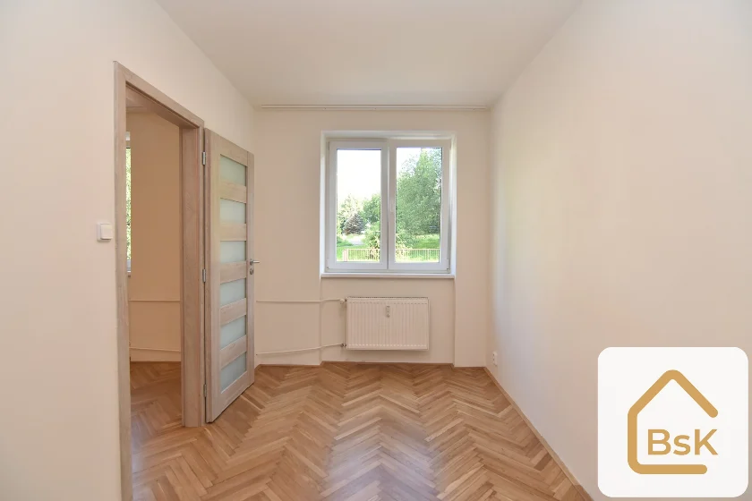 Pronájem bytu 1+1 30 m², Liberec III-Jeřáb