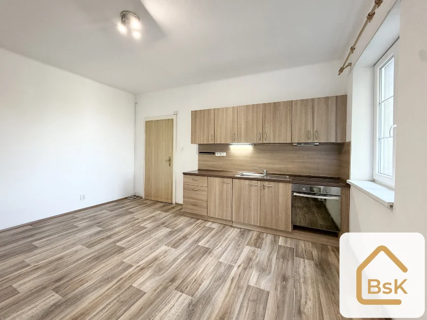 Pronájem bytu 2+kk, 50 m², Jablonec nad Nisou – ul. Na Čihadle